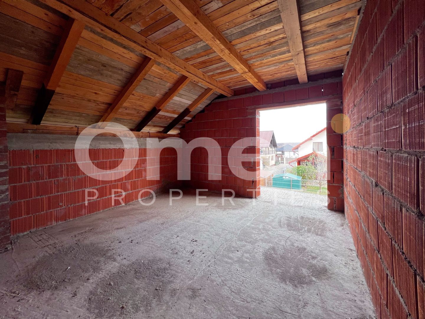 Casa P+M la rosu | 204 mp | 5 ari teren | compartimentare excelenta | Satulung. - Poză 11