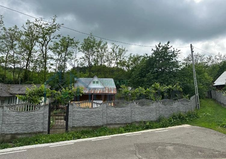 Teren intravilan de vânzare în Rediu, aproape de Primărie - Poză 2
