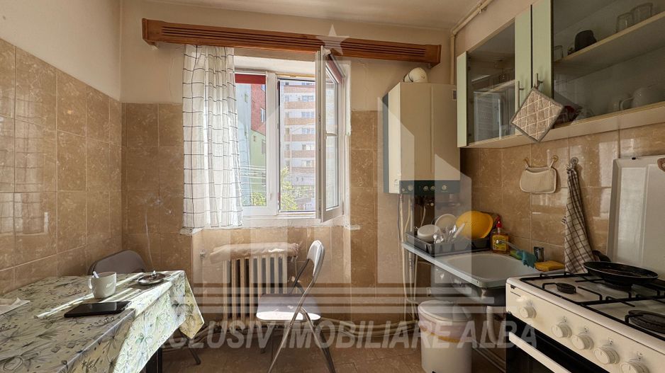 Apartament 3 camere | De vanzare | 55 mp | Etaj 1 | Cetate - Poză 2