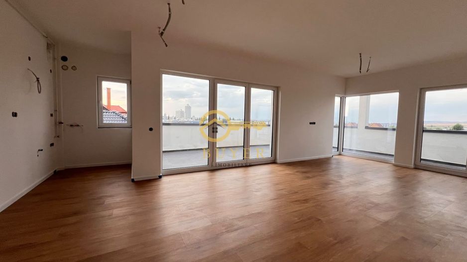 Penthouse superb finisat la CHEIE- Terasa 70mp- vedere panoramica - Poză 3