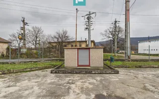 Hală de producție, cu birouri și teren, în Sebiș - Poză 18