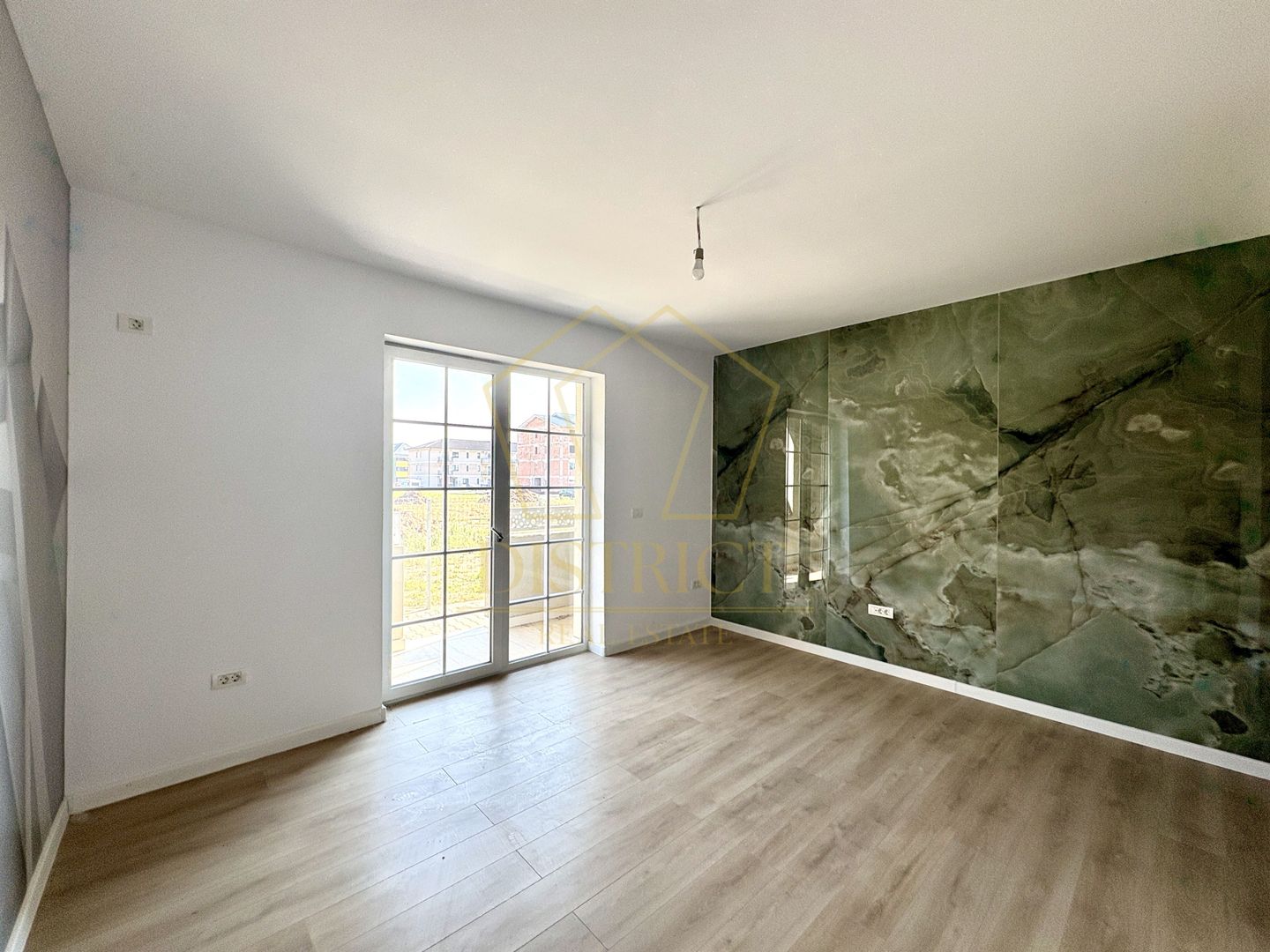 Apartament cu 2 camere si curte 12mp | Giroc | Penny | Lidl - Poză 2