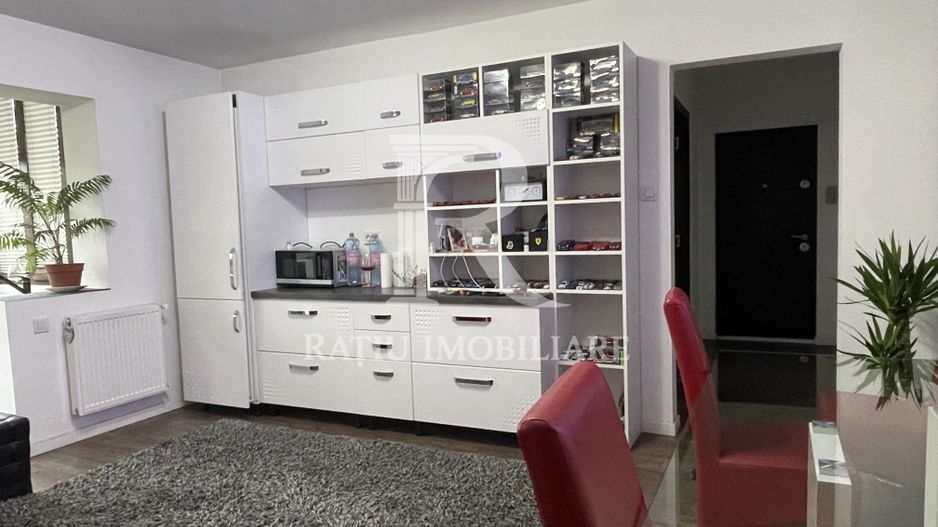 Apartament cu 3 camere | Etaj intermediar | Rogerius | Oradea - Poză 3