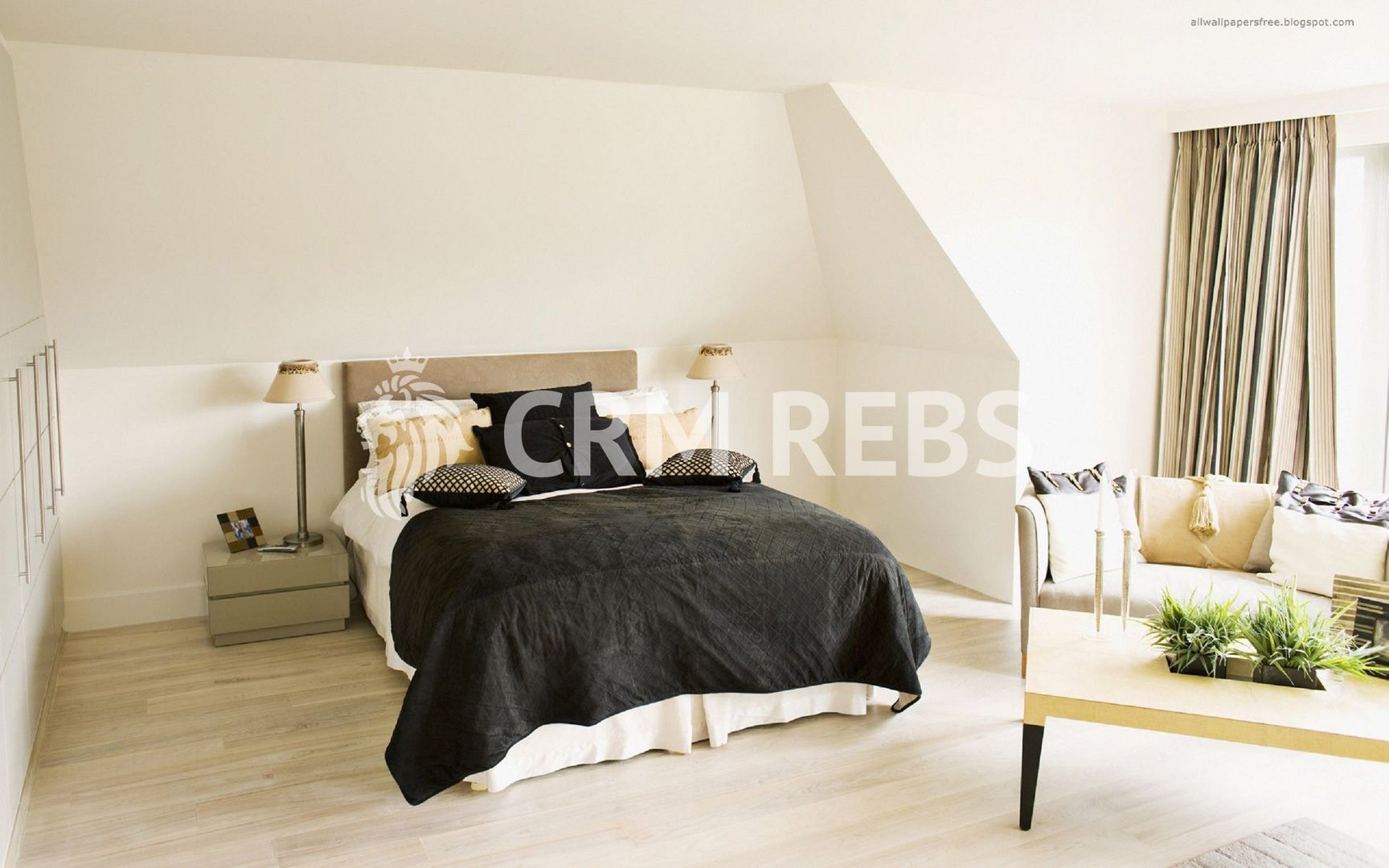 Casa cu potential de extindere de vanzare in Centru - Poză 6