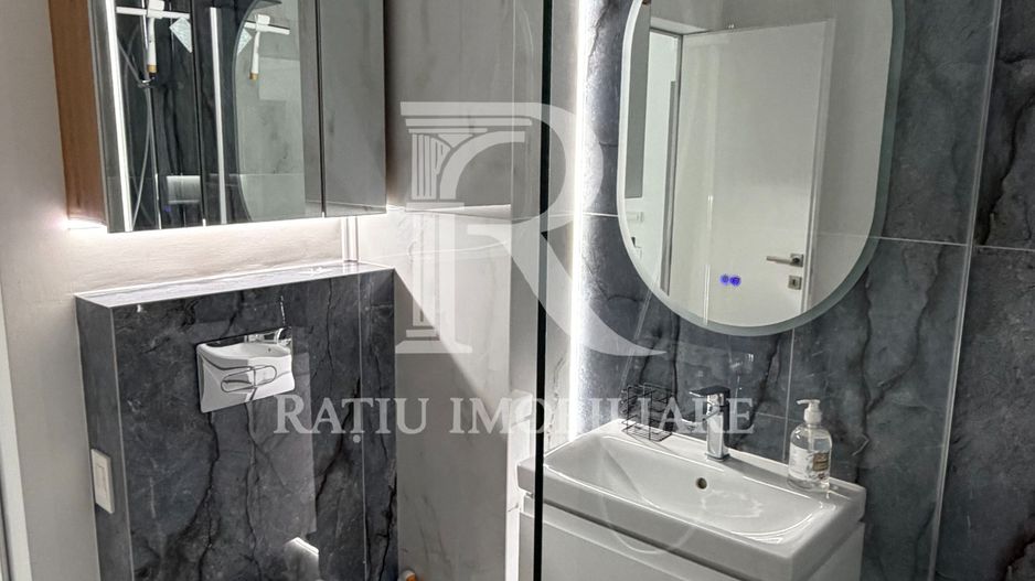 Apartament de LUX de închiriat – PRIMA ÎNCHIRIERE | Locație CENTRALĂ - Poză 9