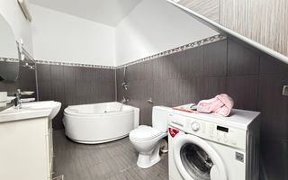 Casa cu 4 camere de inchiriat cu 2 locuri de parcare, zona 7 Strazi - Poză 8