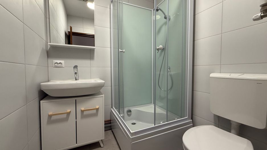Casa / Vila cu 7 camere de vanzare in Ovidiu Sud Constanta - Poză 14
