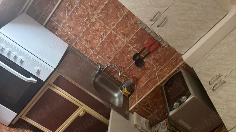 inchiriez apartament cu 2 camere semidecomandat - Poză 4