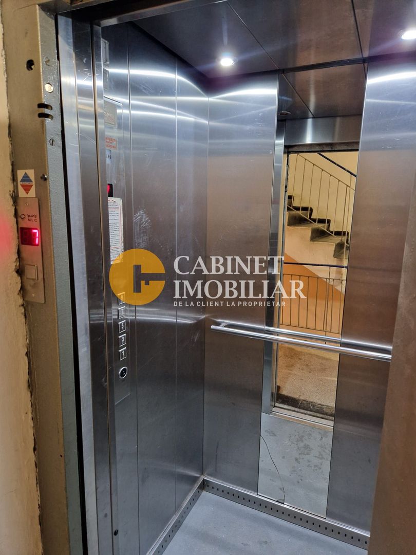 3 Camere Decomandat- Etaj intermediar+ Loc de parcare- Zona Alexandru cel Bun - Poză 8