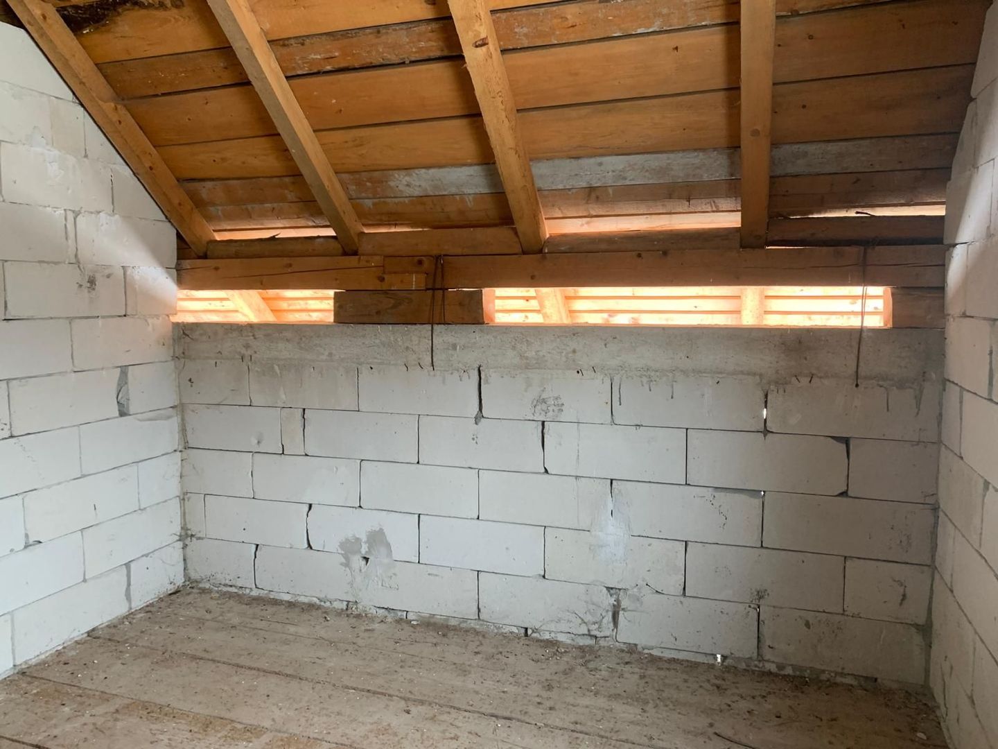 Casă P+E+M Putna | 300 mp utili | Teren 2.200 m - Poză 9