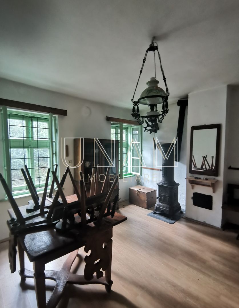 **VANDUT** Casă, Gărâna, munții Semenic, la doi pași de Scenă - Poză 19