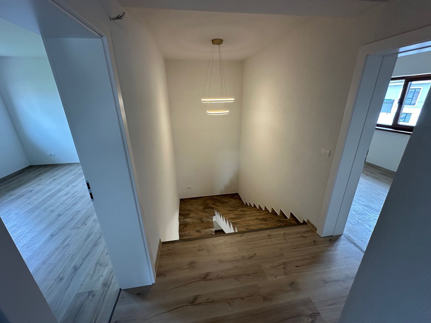 Duplex cu camera pe parter - Poză 30