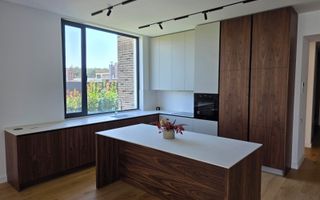 Dumbrava Vlasiei – Armonie între design, lumină și natură - Poză 4