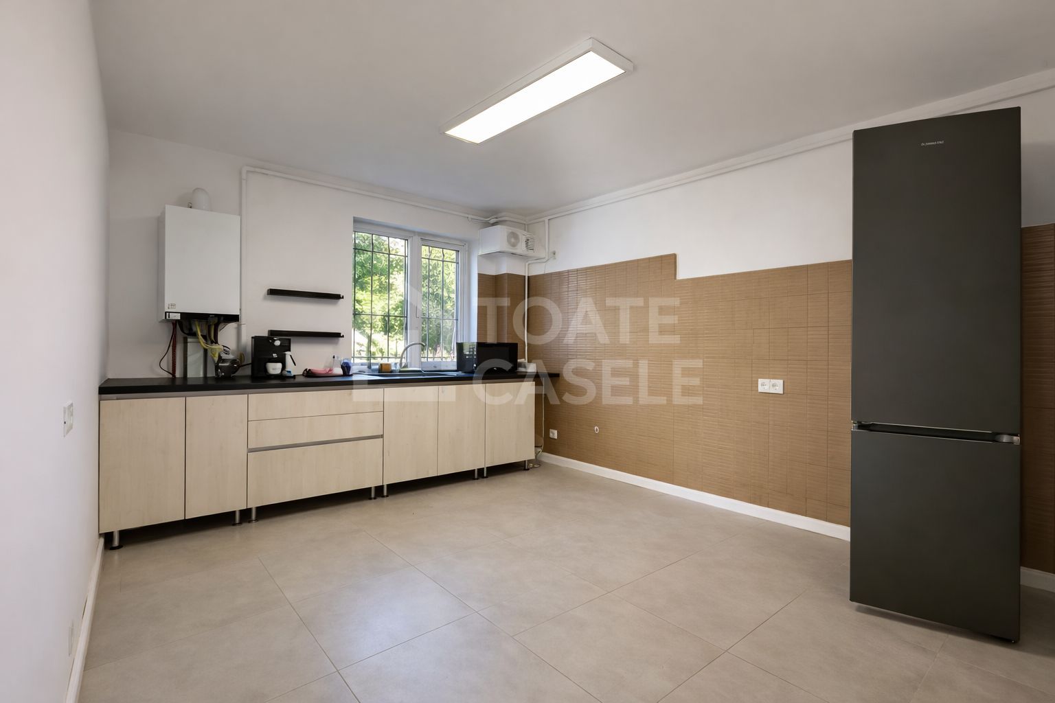 Spațiu ideal pentru birou sau activitate profesională – aproape de Iulius Mall - Poză 2