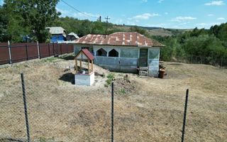 Casă și teren de vânzare în Parincea jud. Bacău. - Poză 13