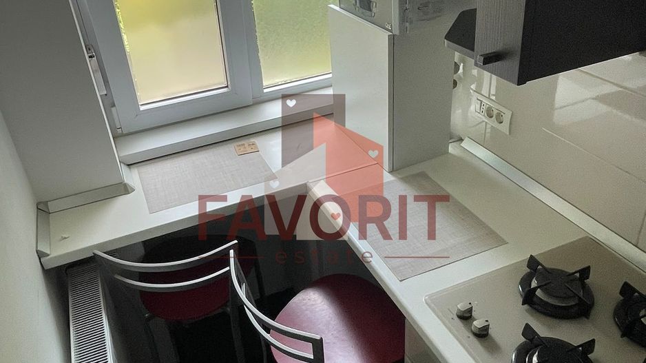 2 camere | zona centrala | mobilat | loc de parcare | centrala proprie - Poză 6