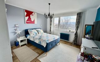 Apartament modern cu 3 camere, zona Hotel Royal ! - Poză 1