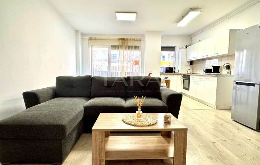Apartament Modern cu Terasă Spațioasă - Poză 1