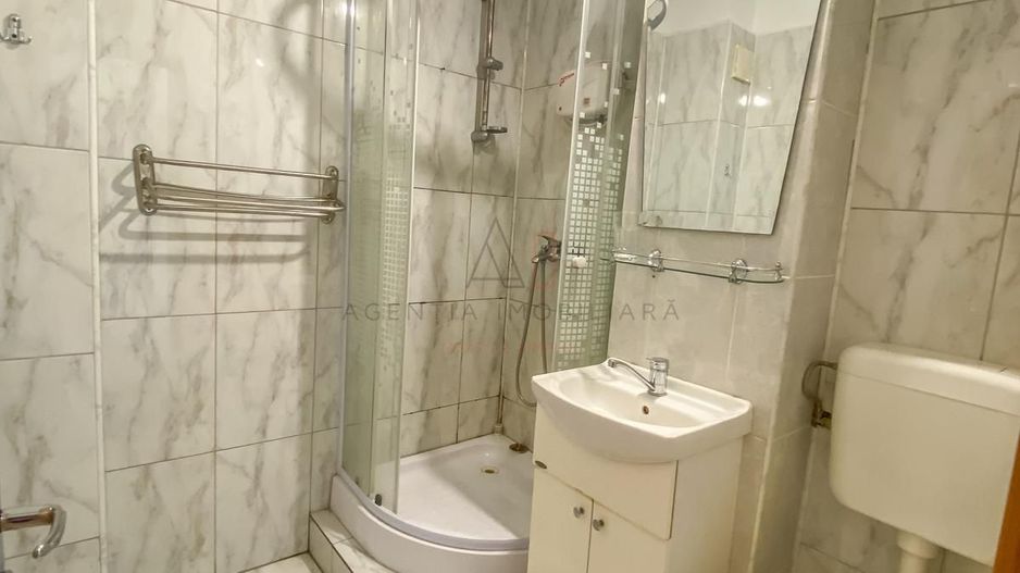 Garsoniera spatioasa | Metrou Gorjului - Poză 9