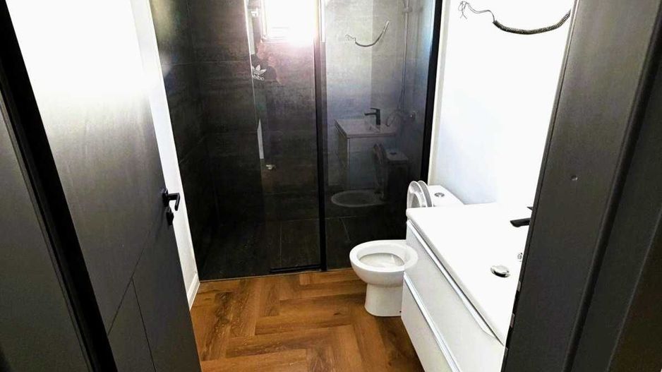 Eleganță, confort și liniște – Casă nouă în Balotești - Poză 3