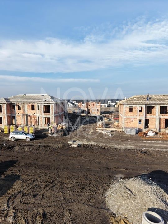 Casa tip duplex 5 camere, 215 mp gradina - Sura Mica - Poză 11