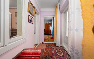 Casă în Roman, din cărămidă - Poză 2