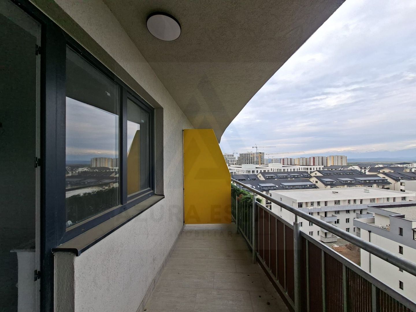 Studio 37.5 mp utili cu balcon 7.3 mp si baie generosa in zona Rahovei - Poză 7