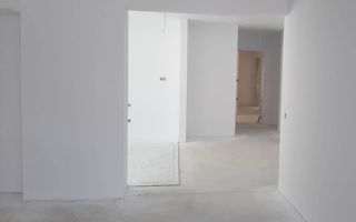 Apartament 3 camere 82 mp + 2 terase de 24 mp zona rezidentiala aerisita - Poză 7