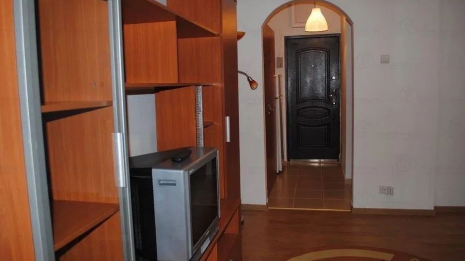 GARSONIERA DECOMANDATA MODERNA MOBILATA & UTILATA BLOC 1982 - Poză 1