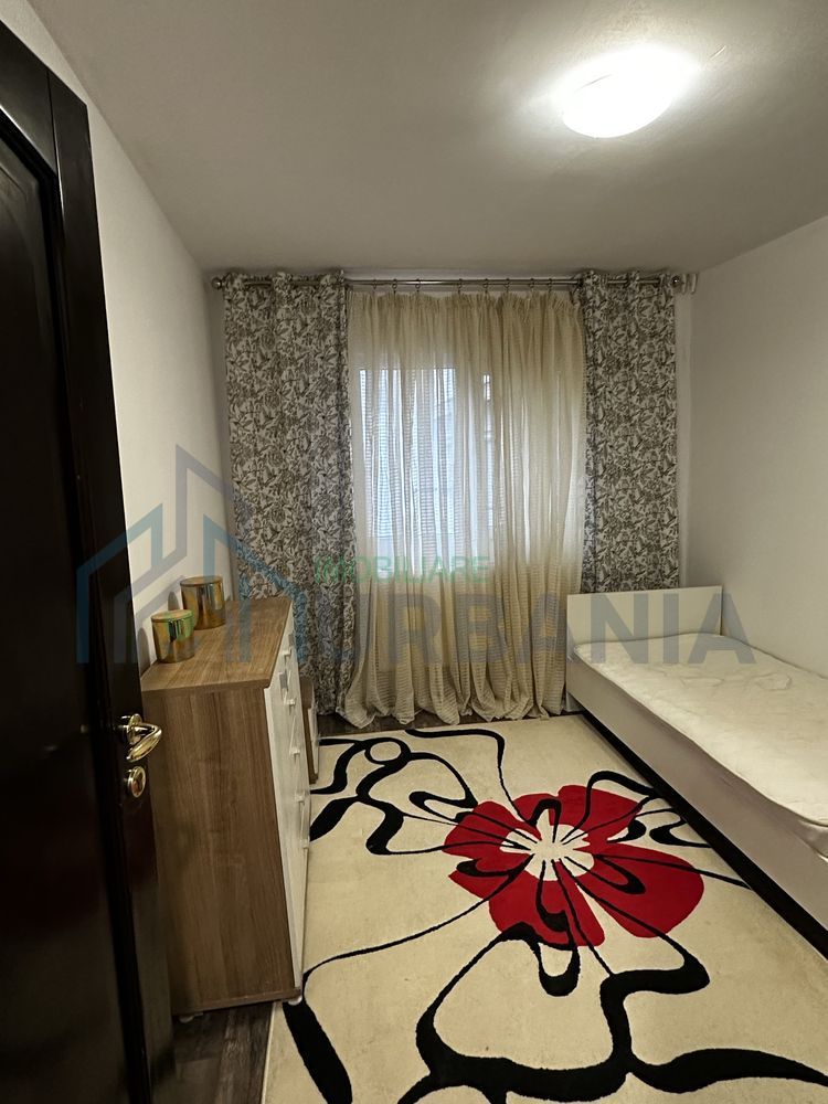 Inchiriez Apartament 3c + living - Poză 1