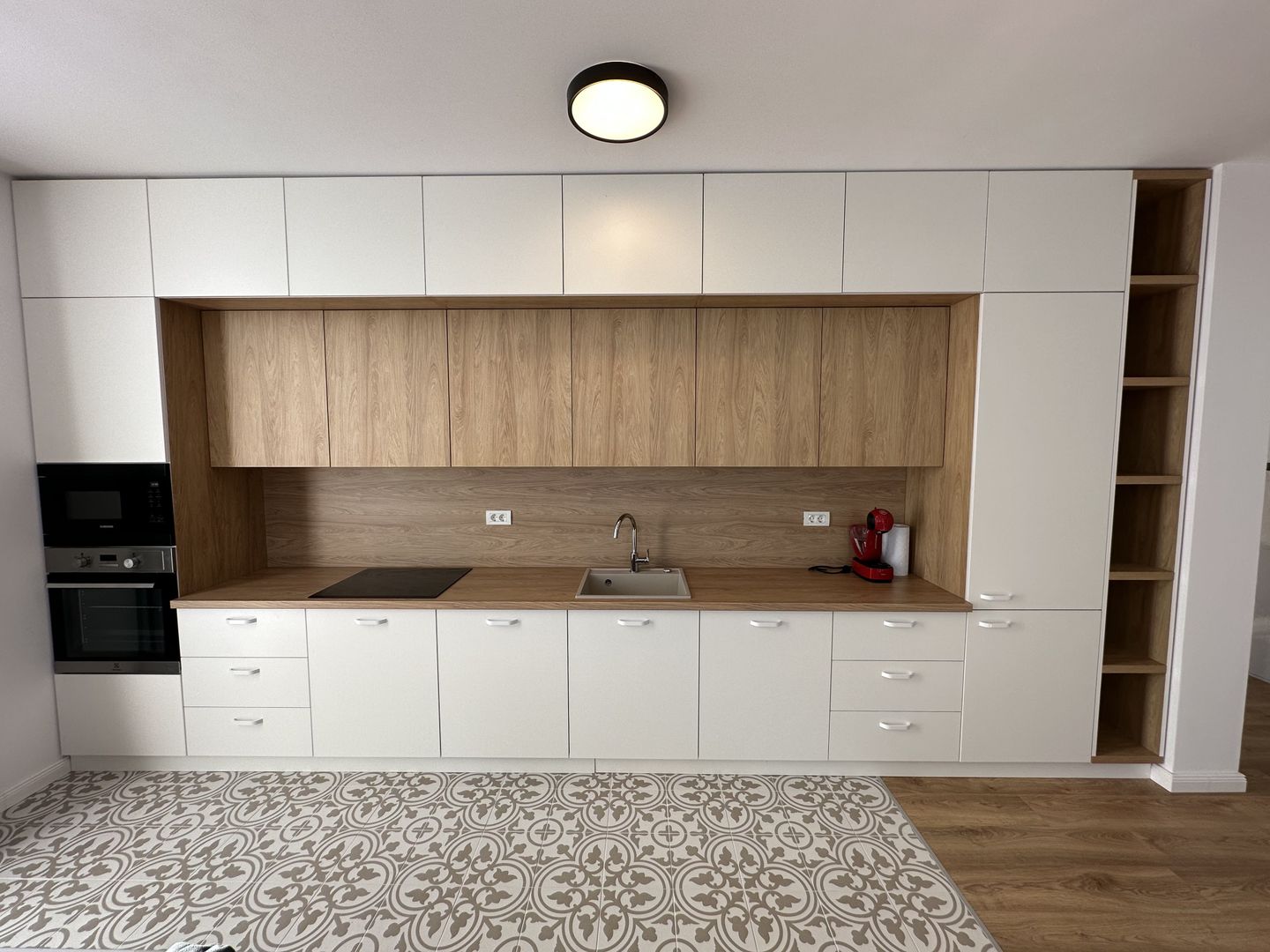 Apartament  3 camere zona Centrala - Poză 4