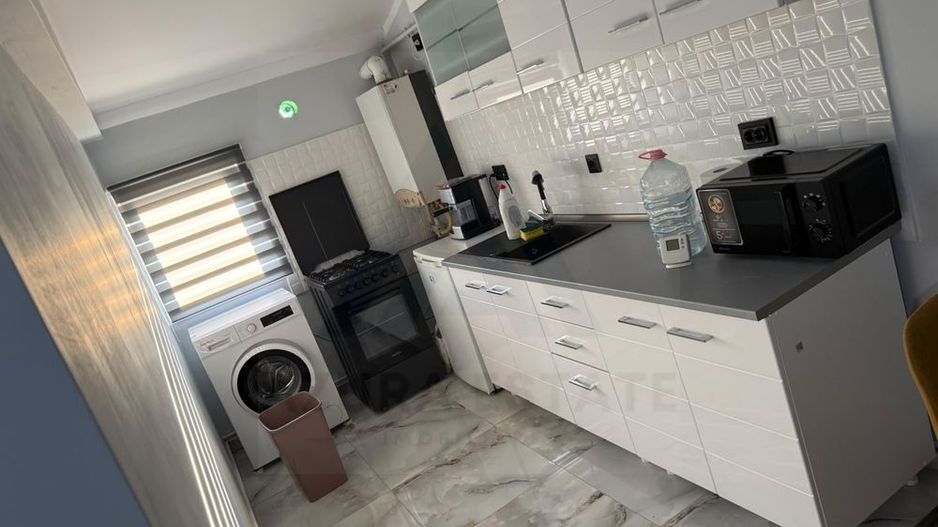 Apartament 2 camere decomandat etaj 1 zona Centrala - Poză 6