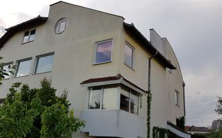 Casa ideala pentru transformare in pensiune - Poză 1