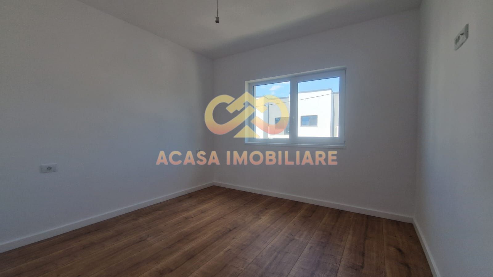 NOU APARTAMENT 4 CAMERE INTABULAT  101 MP CU GRADINA - Poză 24
