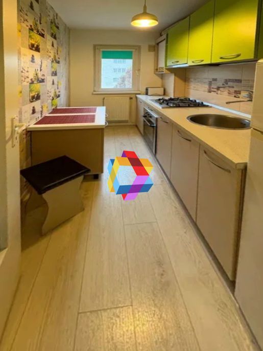 Apartament cu trei camere, zona Astra 49 mp - Poză 2