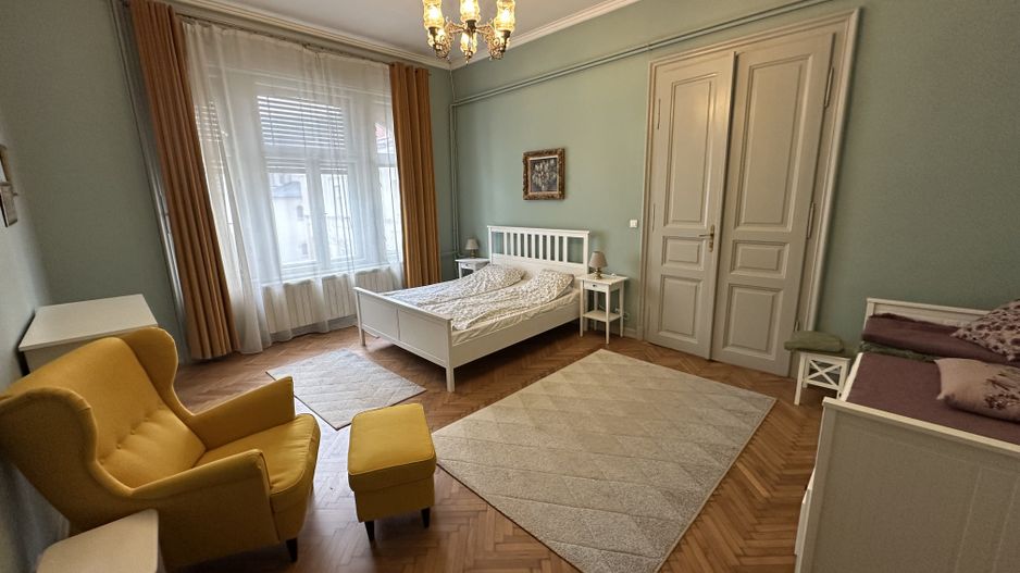 Spatiu de birouri in cladire istorica - Poză 3