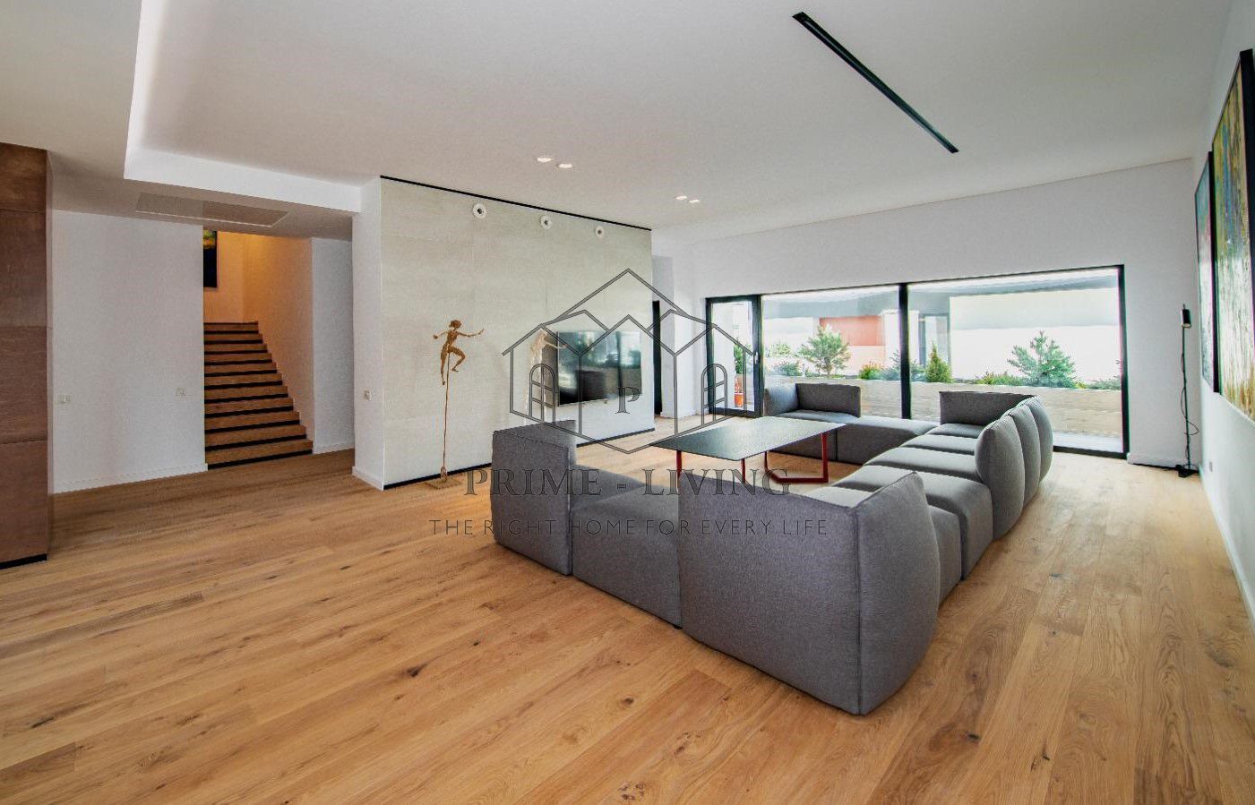 VILA CU 5 DORMITOARE + BIROU LA INCHIRIERE LANGA BRITISH SCHOOL - Poză 2