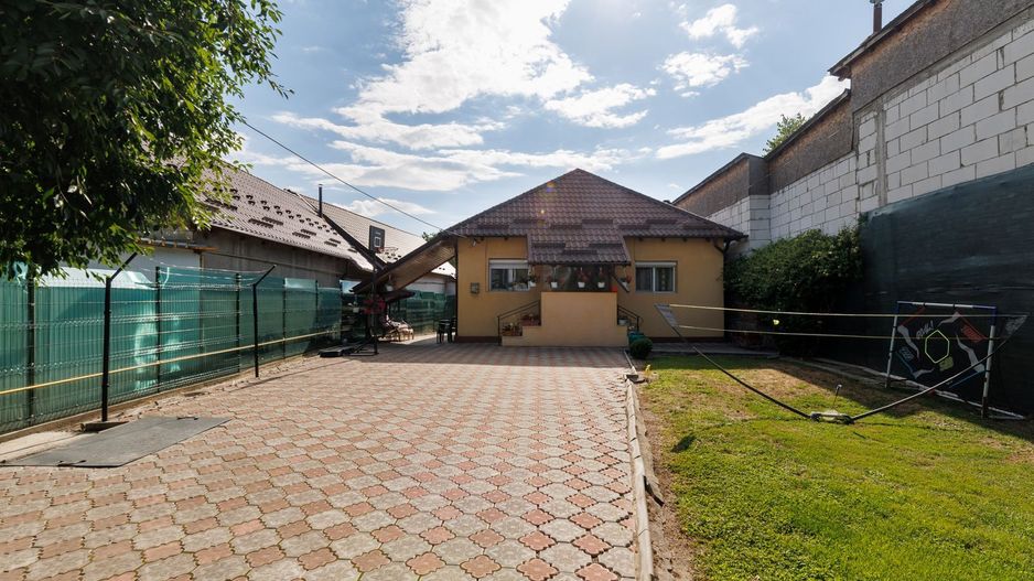 Casă cu teren de 634 mp și beci | Calea Câmpulung, Pitești - Poză 17