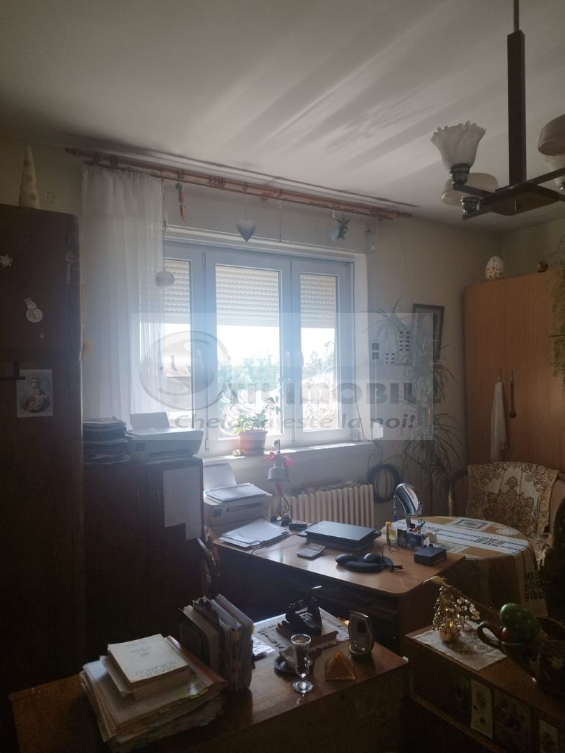 Ap 2 camere, 62 mp, central, etaj 1/2 ,loc de parcare - 190.000 € neg - Poză 3