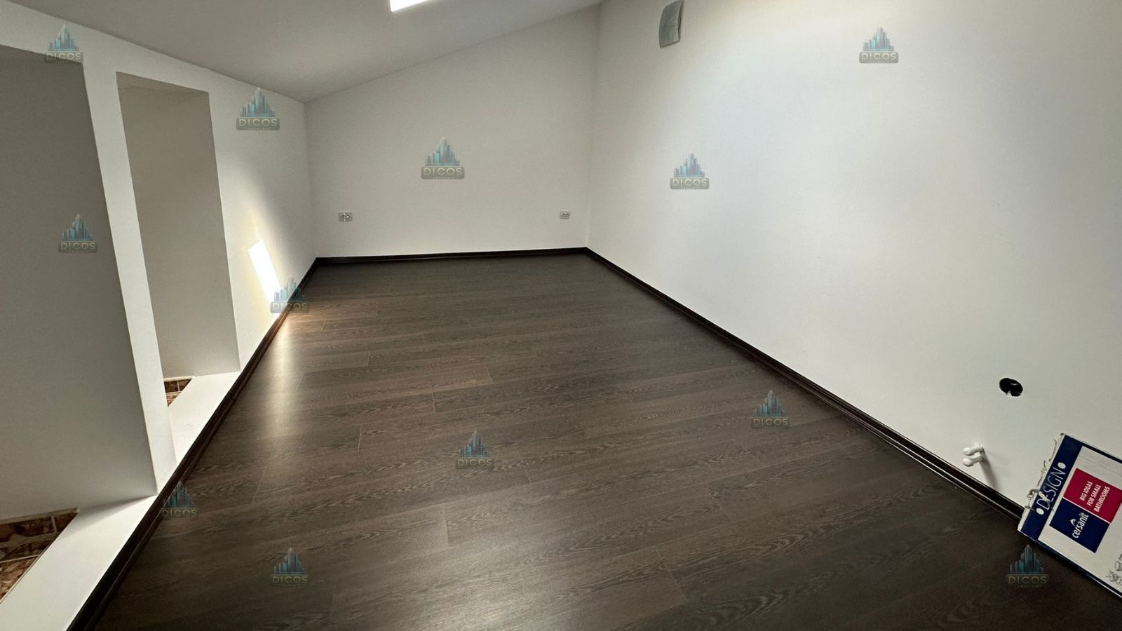 Vilă de vânzare 1500 mp teren - Poză 17