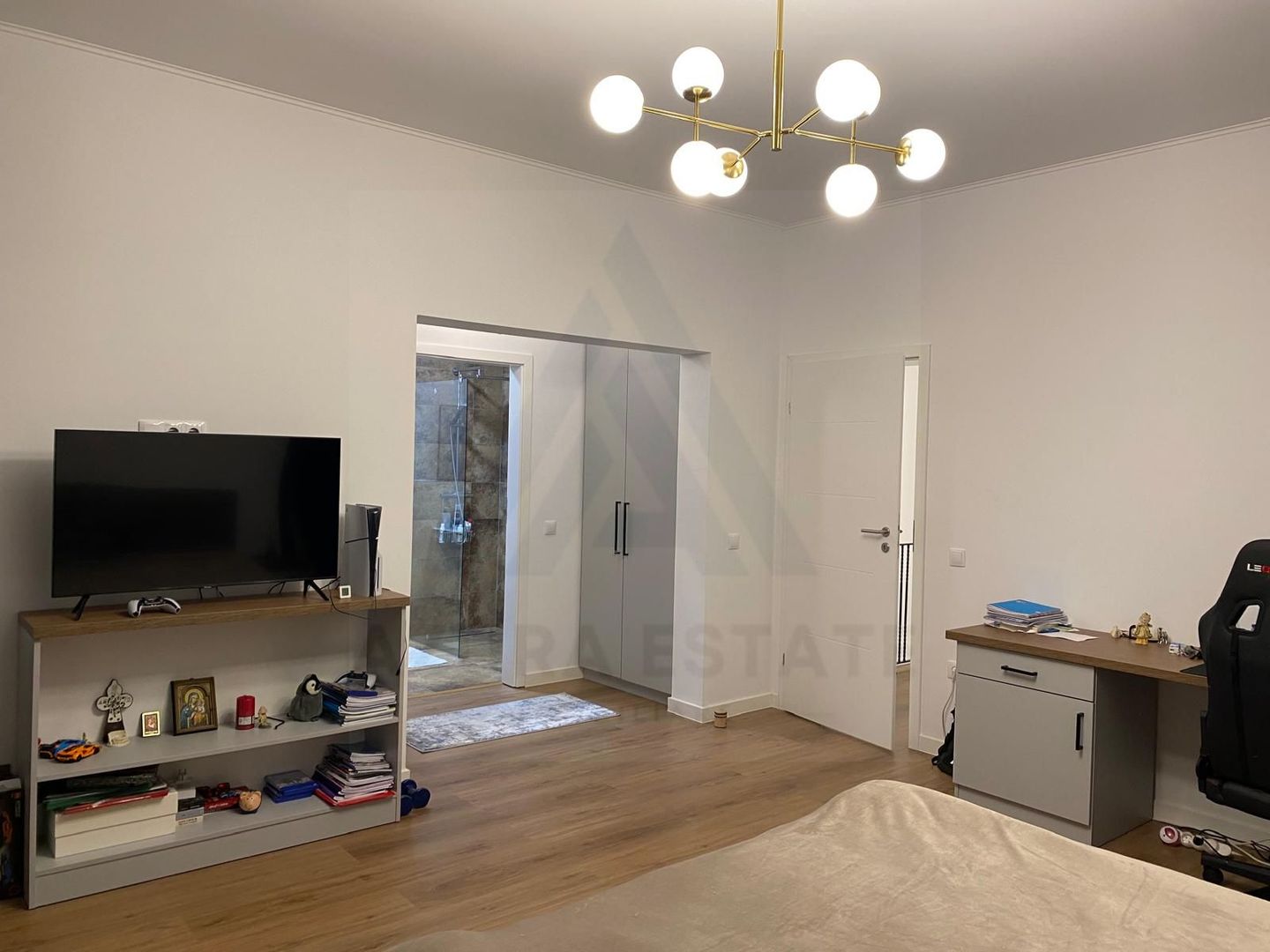 Casa ultrafinisata 199 mp utili garaj si teren 410 mp in Cisnadioara - Poză 10