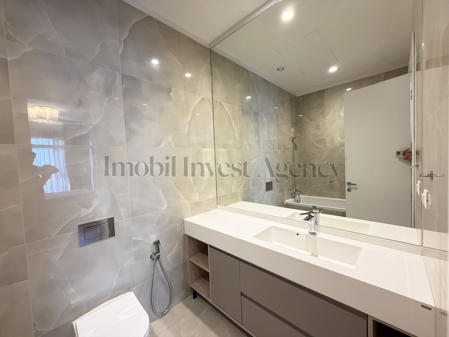 Apartament 3 camere mobilat in One Verdi Park cu loc de parcare - Poză 17