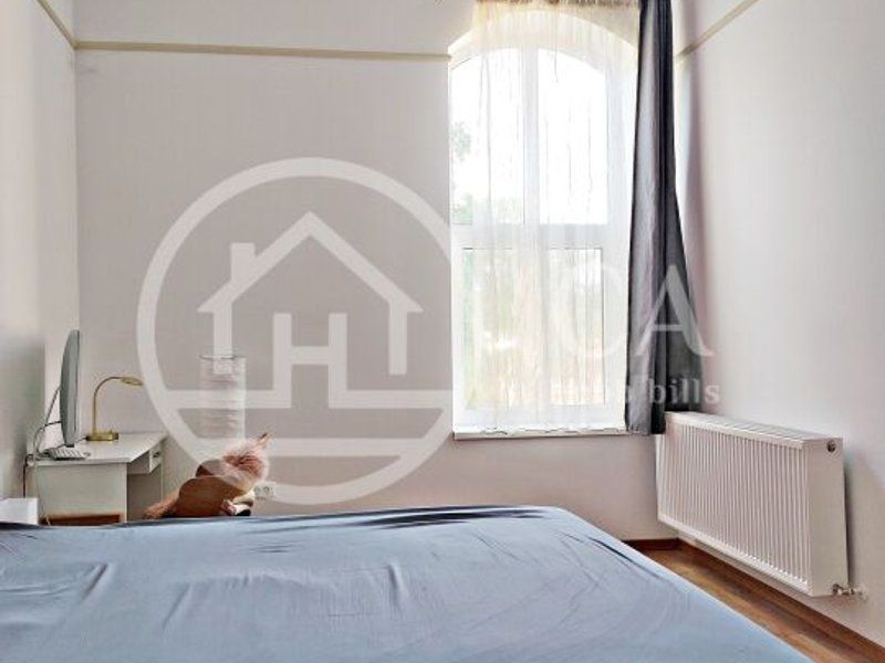 Apartament de inchiriat, 3 camere, ultacentral, la 2 min.de Piata Unirii, Oradea - Poză 4