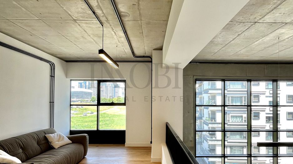 Brick Lofts Unitate pe 2 Niveluri / Bucătărie Mobilata / Vedere Lac - Poză 9