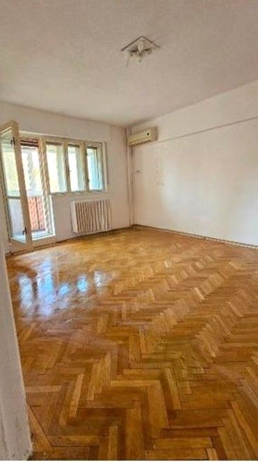 4 camere decomandat, etaj 2, vedere Casa Poporului, Calea 13 Septembrie - Poză 2
