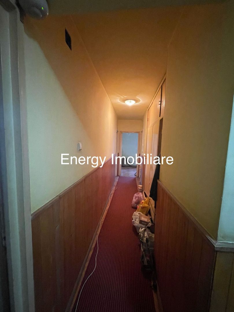 Apartament cu 4 camere și 2 băi, zona Dâmbul Pietros - Poză 3