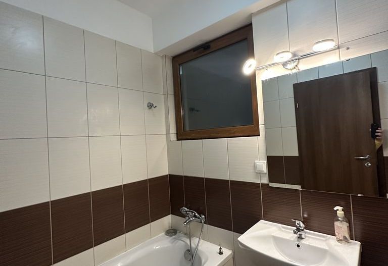 Apartament 2 camere, Bloc 2008, Delea Veche-Calarasi, 48mp - Poză 9