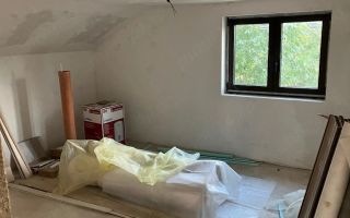 Casă de vânzare în Valea Ursului, Iași – 4 dormitoare, 2 băi, acces din strada principală - Poză 9