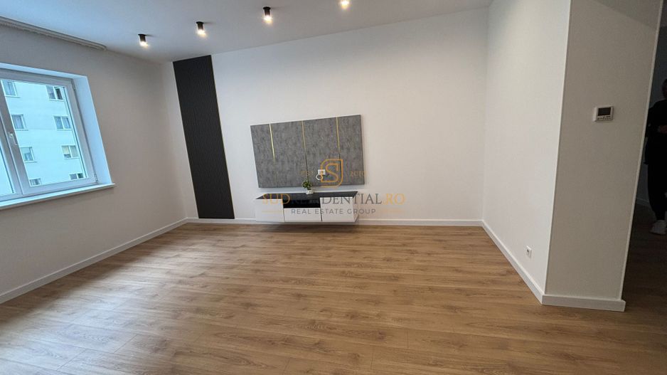 Apartament 3 camere, complet renovat, 84 mp utili, Vitan- Barzesti - Poză 2