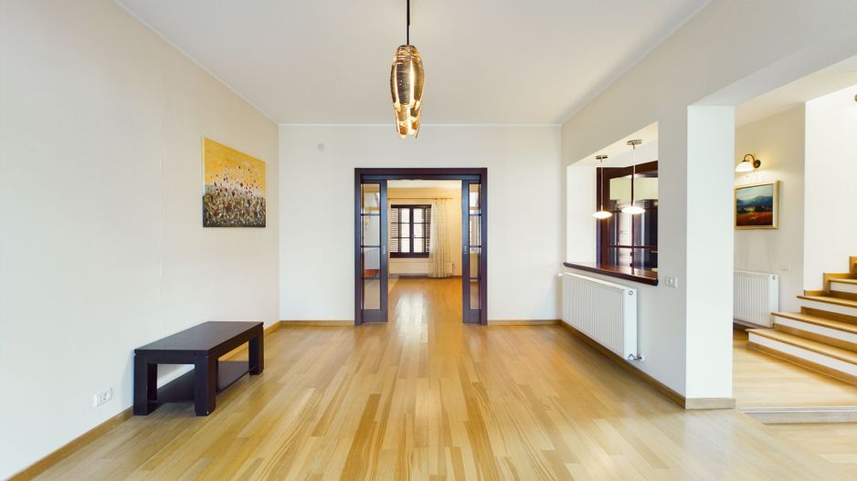 Vilă 6 camere zona Tabacovici - Poză 9